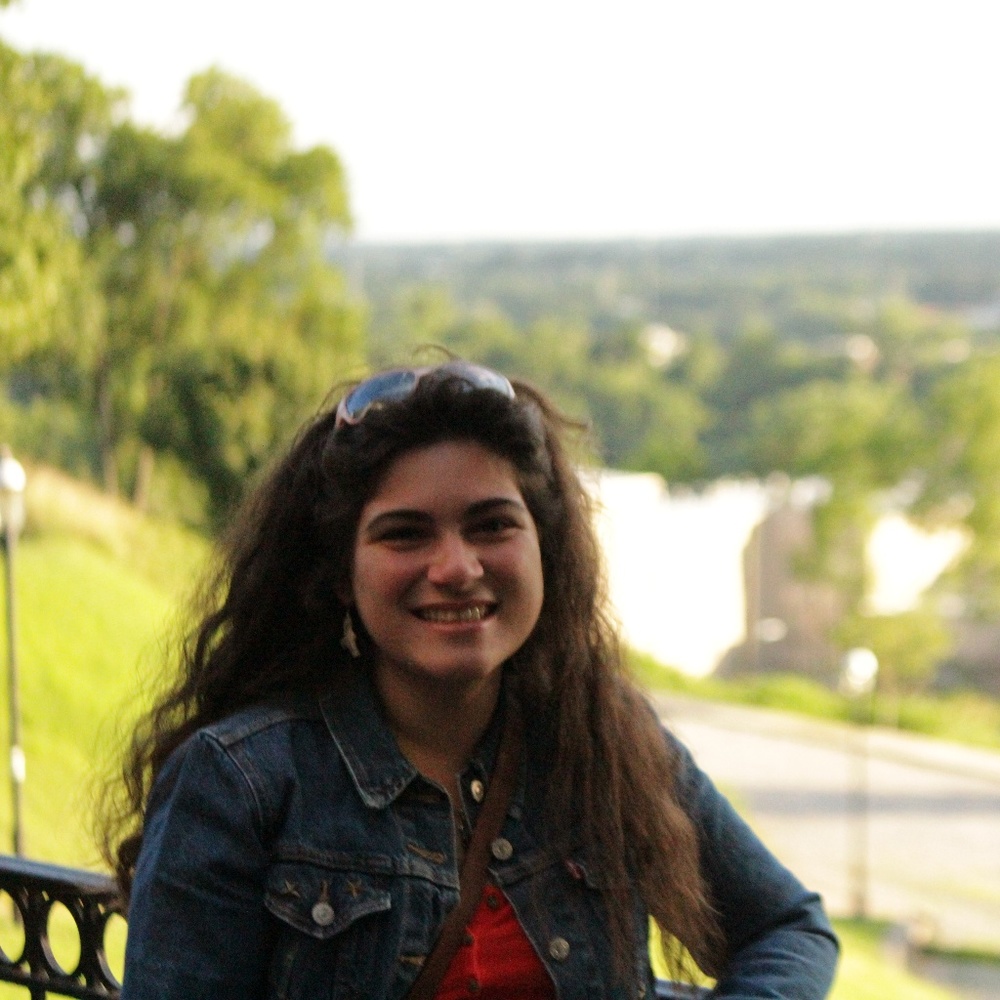 Meet your Posher, Daniella